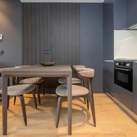 Liiiving In Porto - Dragao Pool View Apartments Oporto