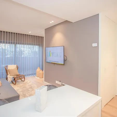 Apartamento Liiiving In Porto - Dragao Pool View Apartments