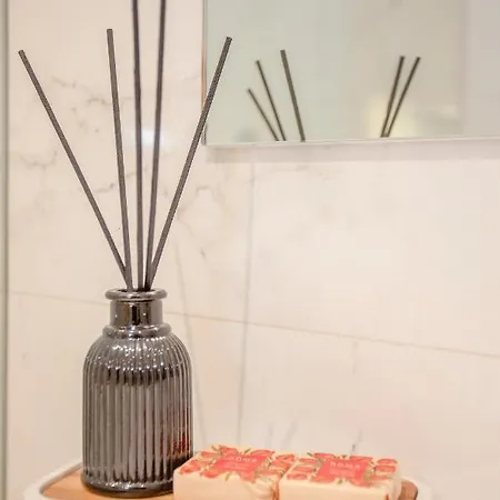 Apartamento Liiiving In Porto - Dragao Pool View Apartments Oporto