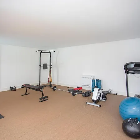 Apartamento Liiiving In Porto - Dragao Pool View Apartments Oporto