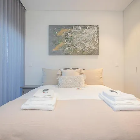 Apartamento Liiiving In Porto - Dragao Pool View Apartments